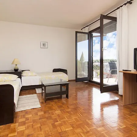 Euduard Apartment