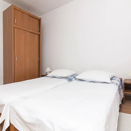 Apartment Euduard Pula