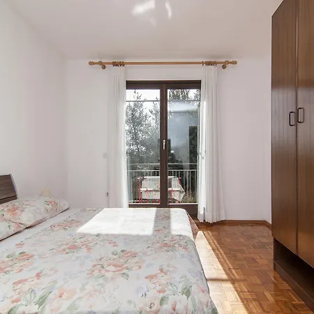 Euduard Apartment